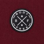 Ζακέτα Μπορντό BODY FREE – λεπτομέρεια σήματος