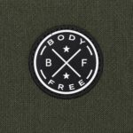 Ζακέτα Χακί BODY FREE – λεπτομέρεια σήματος
