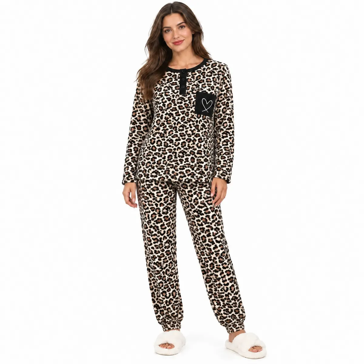 Γυναικεία βελουτέ πιτζάμα F5942 λεοπάρ με fleece εσωτερικά – μπροστά